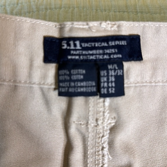 511 Tactical Relaxed Fit Men Size 36 x 32 Khaki Cargo Pockets Pants 74251 - Picture 2 of 5